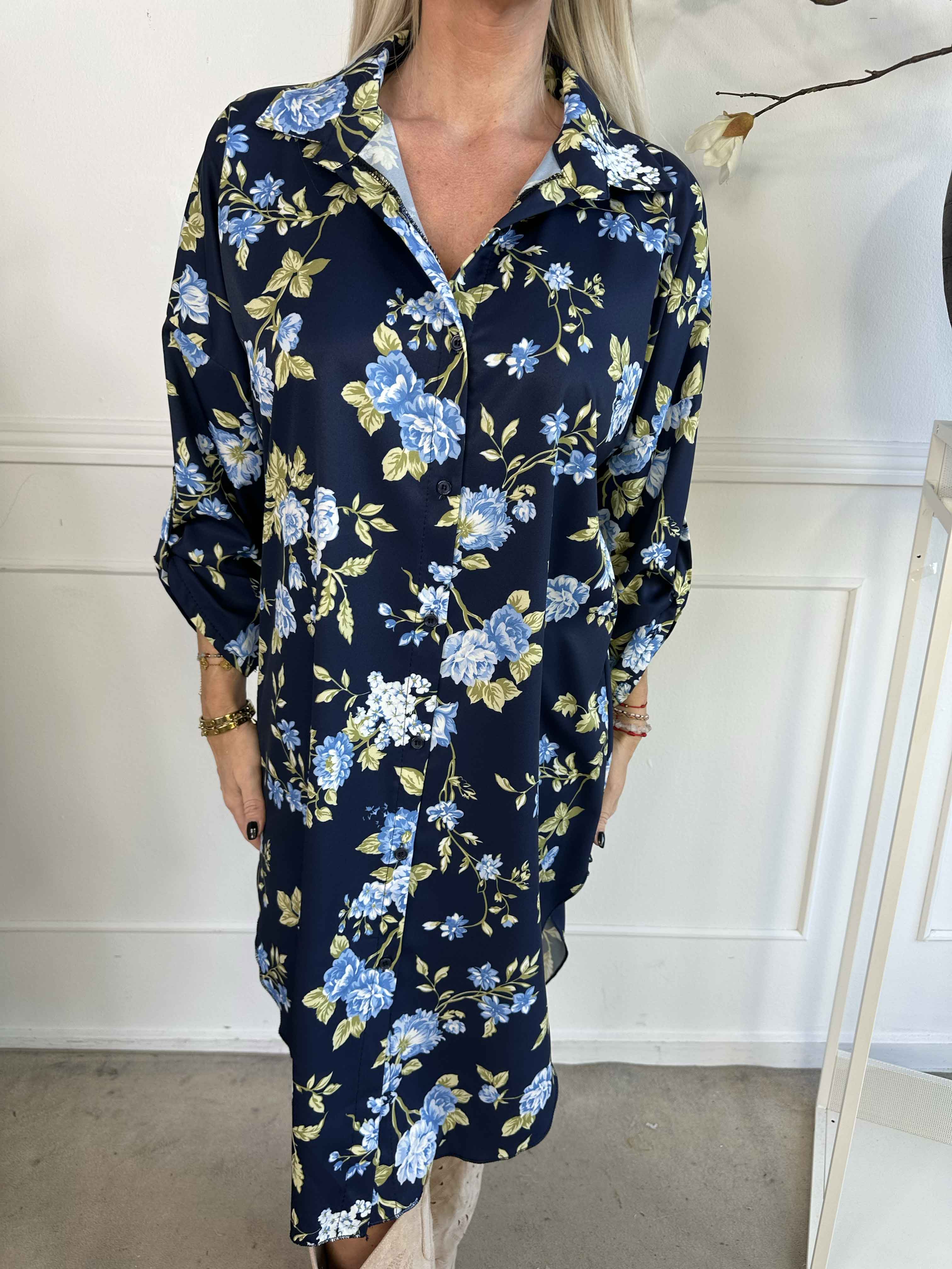 Jessica - Skjortekjole i viskoseblanding med bonderoser